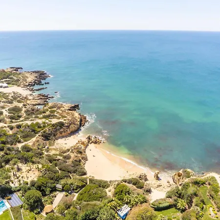 Abel - Espacosa Com Bbq E Piscina Em Villa