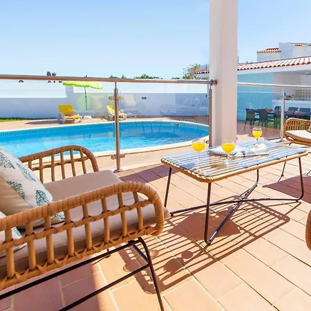Villa Abel - Espacosa Com Bbq E Piscina Em
